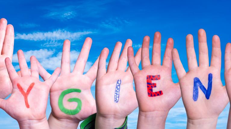 Hygiene Hände schmal