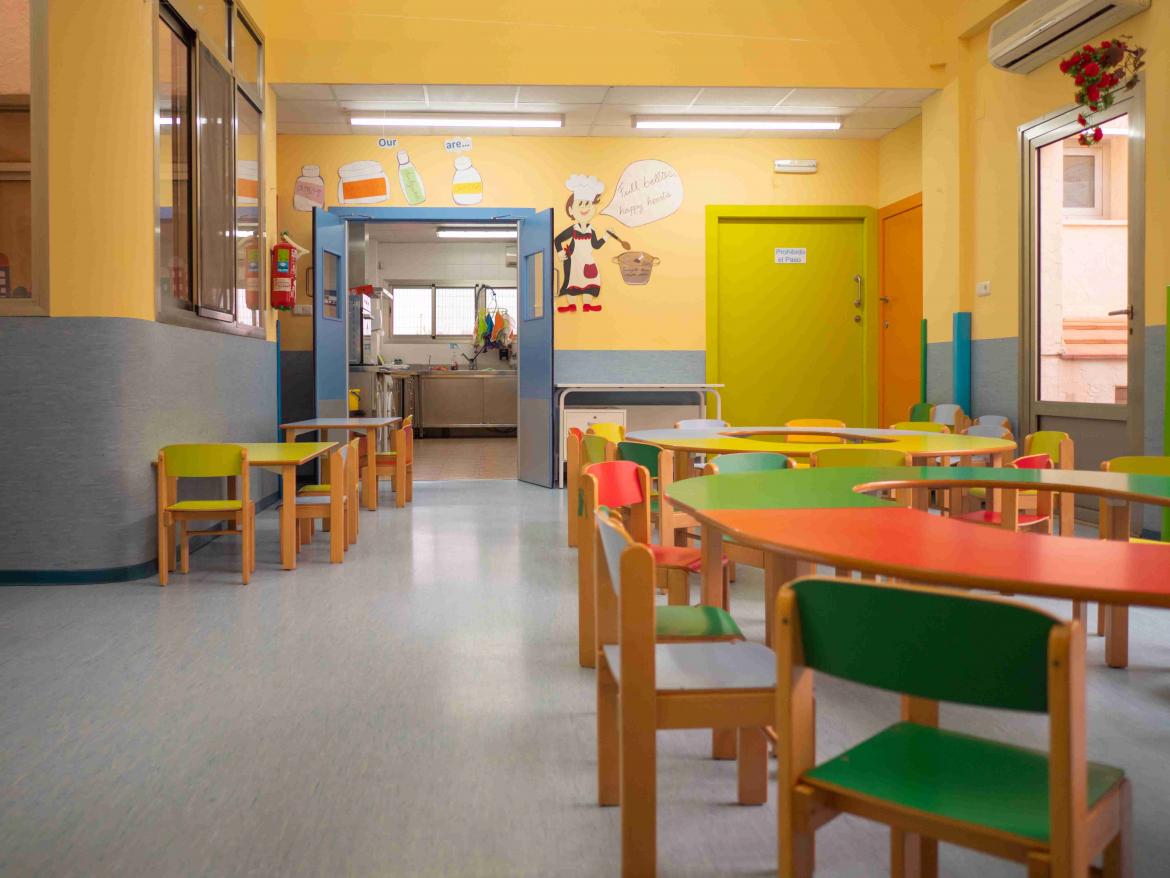 Esskantine in der Kita Kita essen Stühle Stuhl Tische